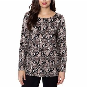 Crew neck shirt by Mario Serrani